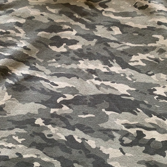 Lululemon Vinyasa Camo Scarf - Picture 4 of 4
